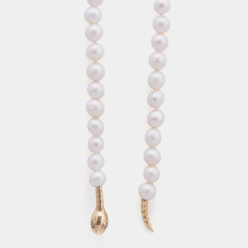 Colar de Pérola com Fecho de Ouro
